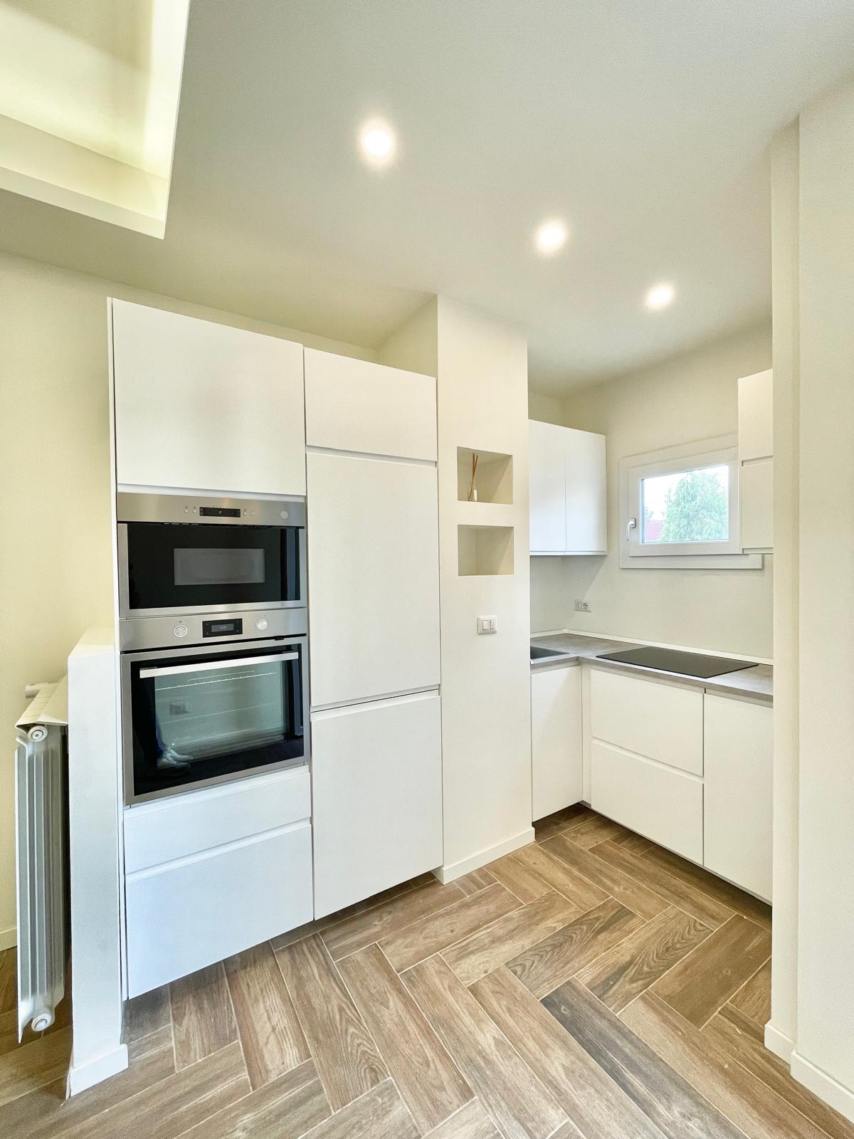 Montaggio cucine e mobili Ikea (2)